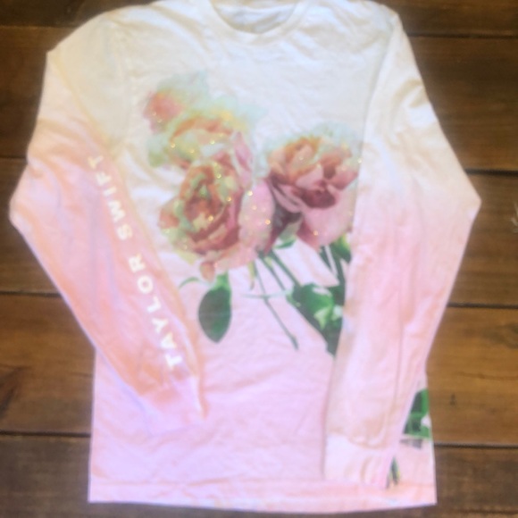 Rare Taylor Swift Shirt - Picture 2 of 16